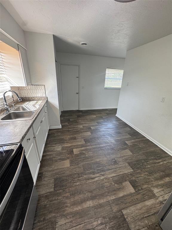 Building Photo - 1640 NE 71st Pl