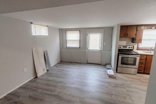 Building Photo - 2931 Northland Dr