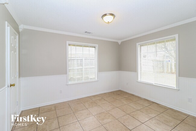Building Photo - 2750 Park Crest Cove