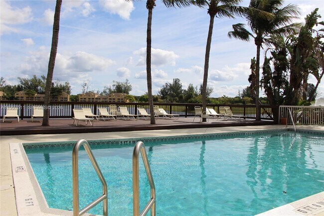 Building Photo - 5200 NW 31st Ave