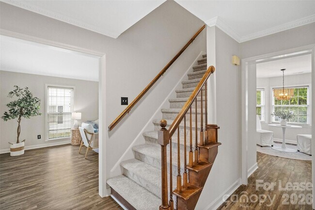 Building Photo - 6600/6602 Porterfield Road Unit