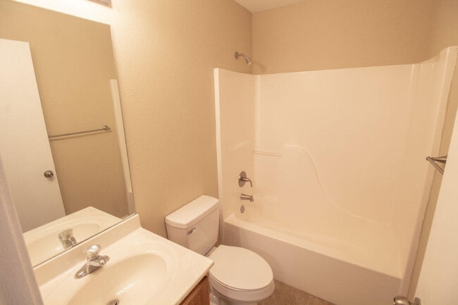 Building Photo - 5307 Currituck Ln