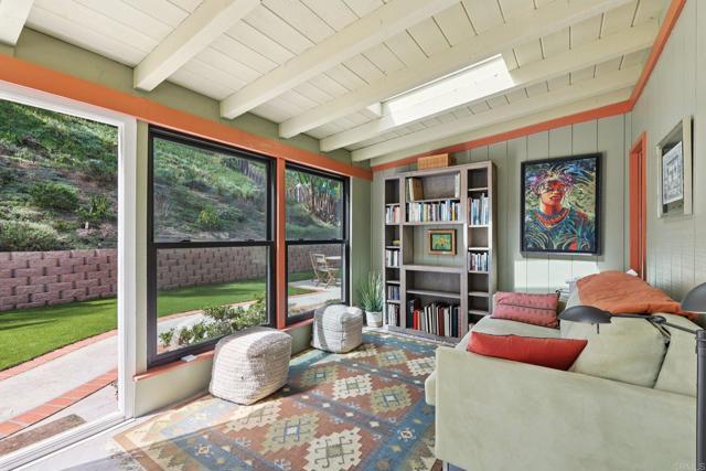 Building Photo - 1767 Woodbine Pl