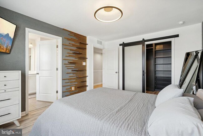 Building Photo - 12 Palermo Ln