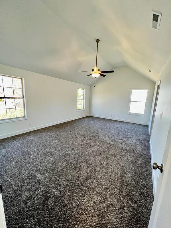 Building Photo - 122 Ted's Trail