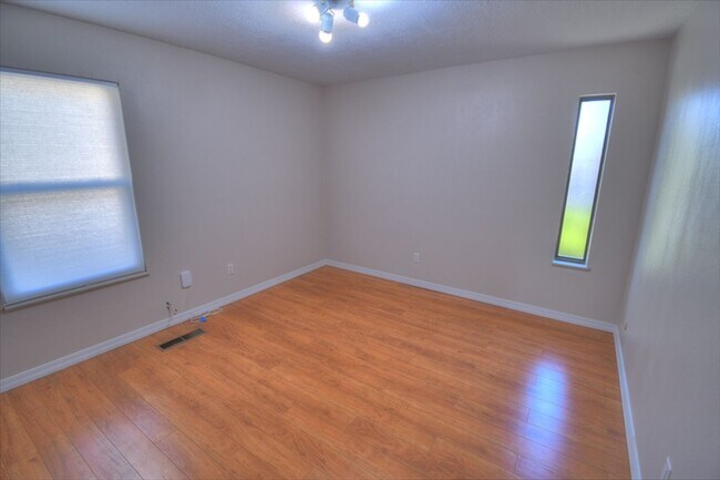 Building Photo - 13208 Blue Corn Maiden Trail NE