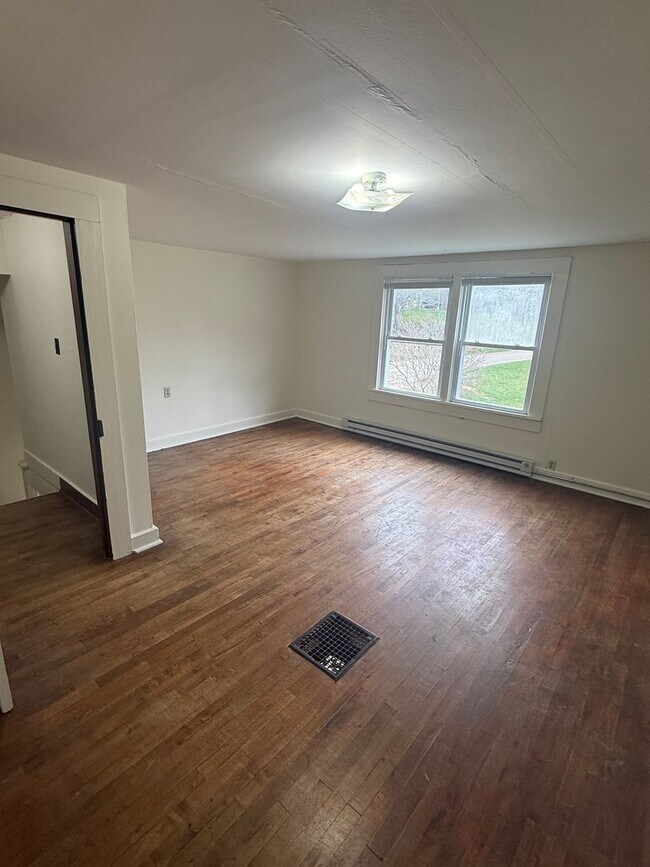 Building Photo - oliv3574