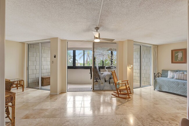 Building Photo - SUNTIDE BEACH CONDO FOR RENT