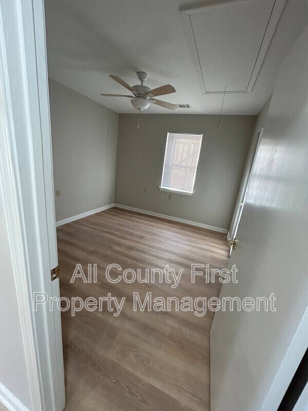 Building Photo - 69 Meldon Ave SE