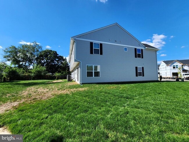 Building Photo - 619 Laurelwood Cir