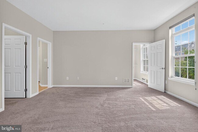 Building Photo - 1303 Cheswick Ln