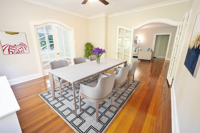 Dining Room - Sevilla Court