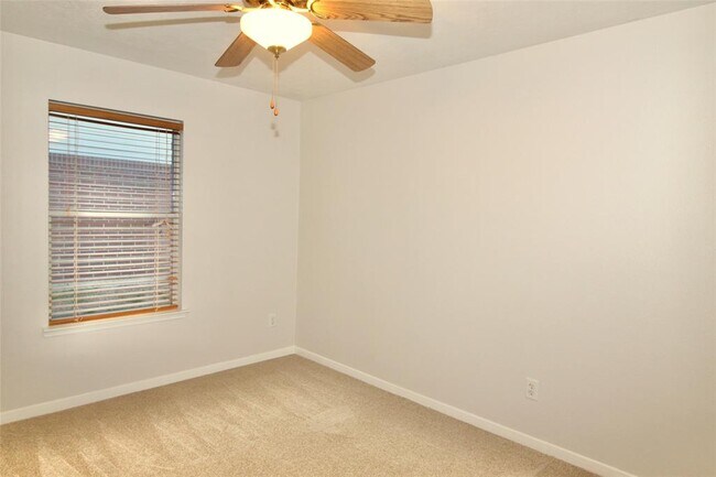 Building Photo - 2014 Kitty Hawk Dr