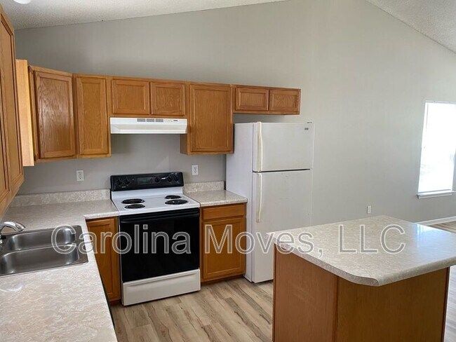 Building Photo - 1805 Country Apple Ct