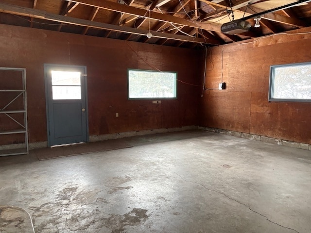 Building Photo - Large house west of Reserve Street