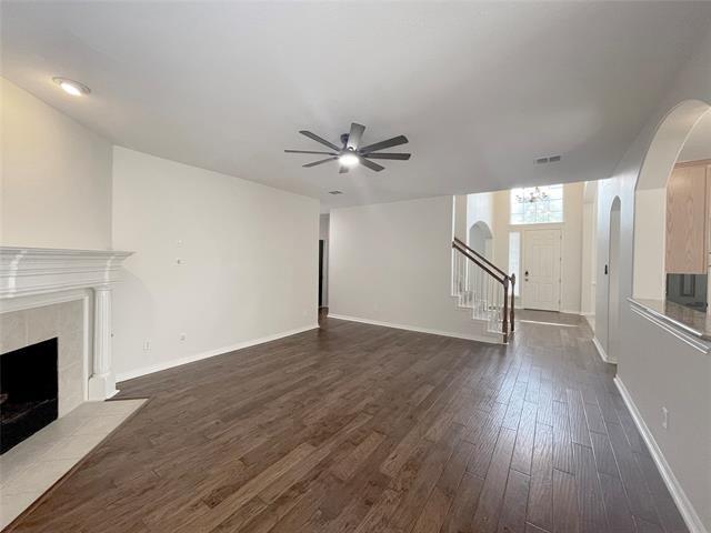 Building Photo - 7850 Greenvalley Ln