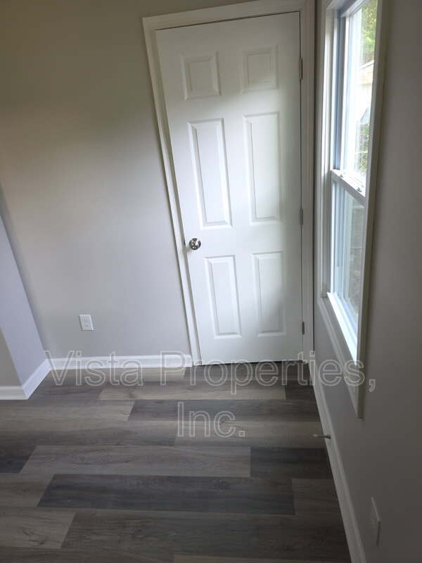 Building Photo - 5510 Halstead Ave