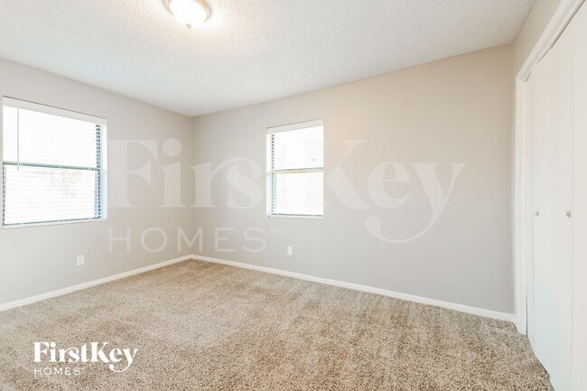 Building Photo - 2813 Silver Meadow Ln