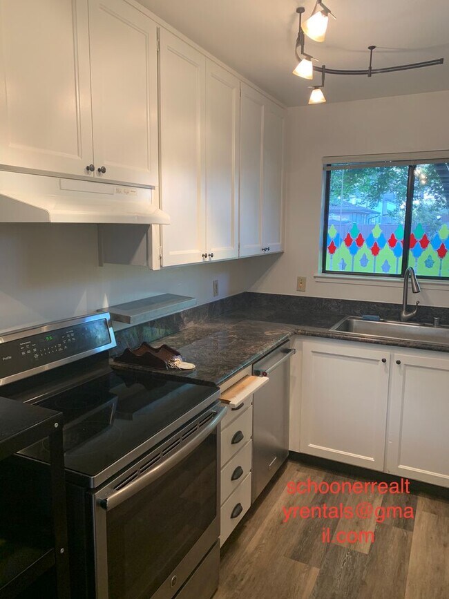 Building Photo - Stunning Tree-House Living with Beach Acce...