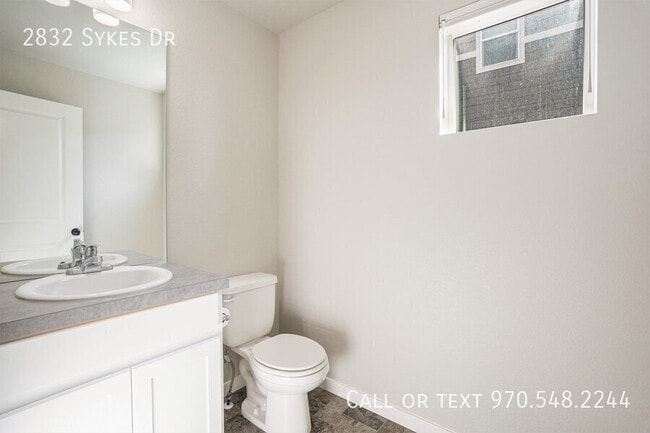 Building Photo - 2832 Sykes Dr