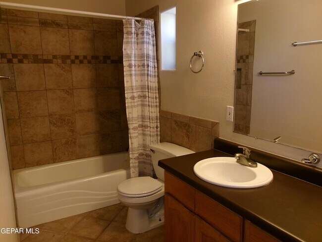 Building Photo - 3933 Emory Rd