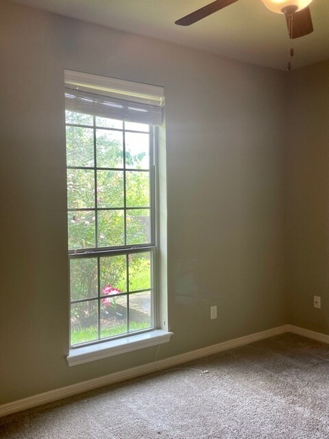 This listing is for a roommate situation - 1 bedroom for rent, not entire house - 1643 Elk River Rd