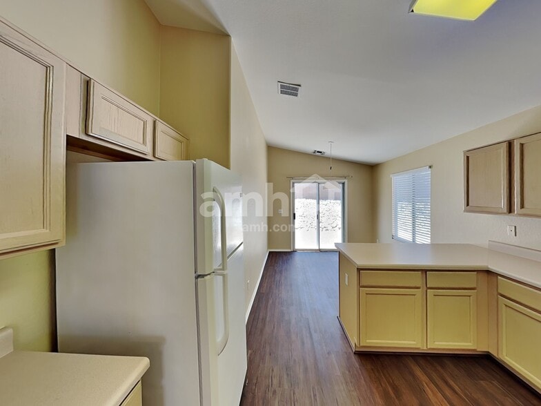 Building Photo - 3333 W Via Campana De Cobre