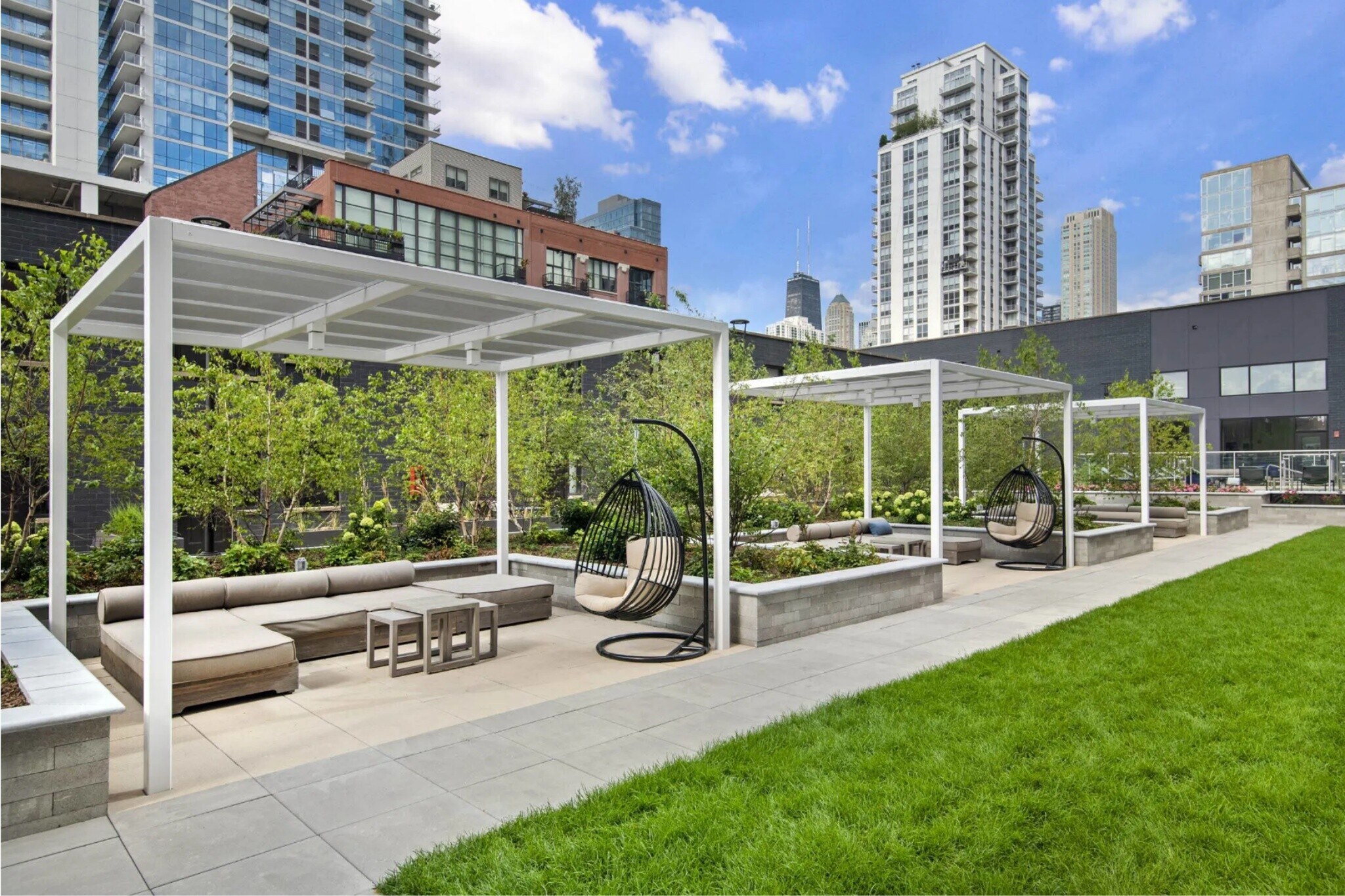 Building Photo - 316 W Illinois St