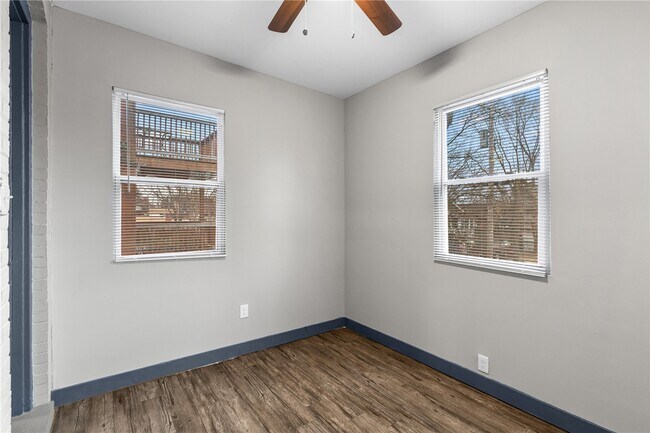 Building Photo - 4040 Shreve Ave