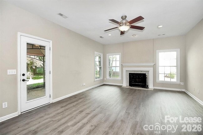 Building Photo - 8609 Walsham Dr