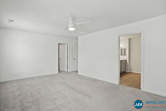 Building Photo - 127 Auditorium Rd