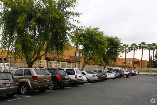 Building Photo - Villa Malaga Apartments