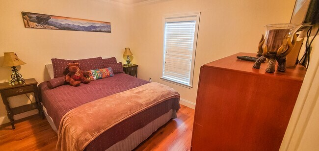 Building Photo - 135 Freedom Trail