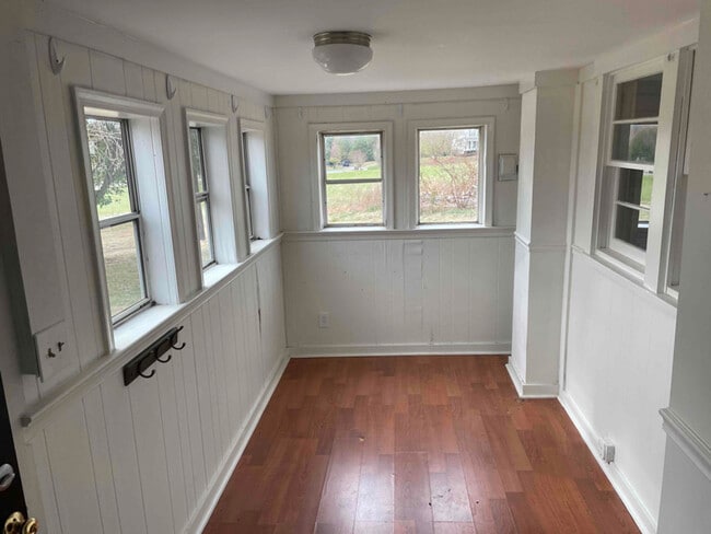 Building Photo - 10507 Gordon Rd