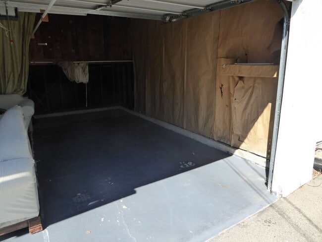 Building Photo - Charming Single-Story 2-Bedroom Home in Burbank!