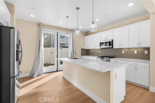 Building Photo - 102 Marisol St