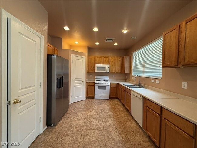 Building Photo - 8781 Parsons Ridge Ave