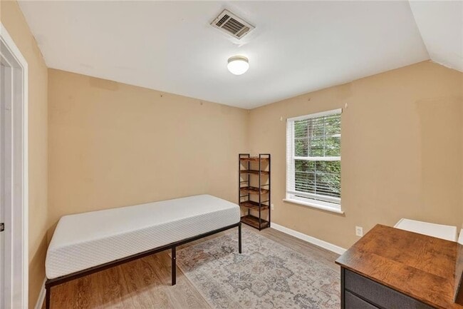 Building Photo - 2986 Courtland Oaks Trail SW