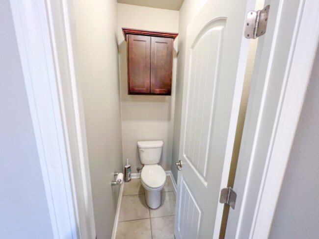 Building Photo - 524 Cautillion Dr