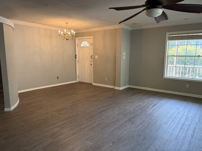 Building Photo - 507 W Norment Ave