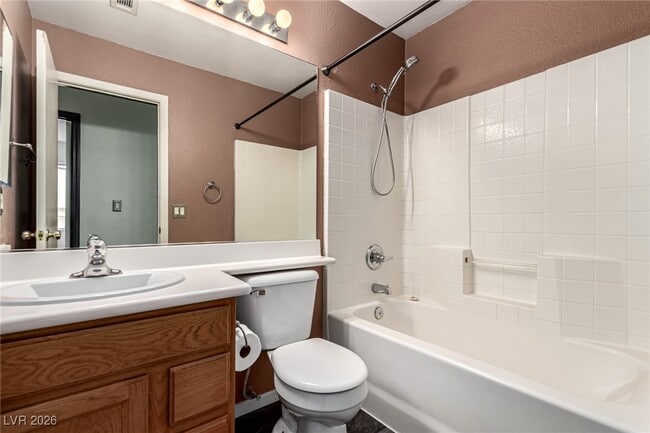 Building Photo - 1828 Vista Pointe Ave