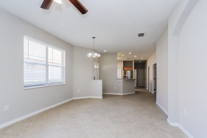Building Photo - 5805 Spanish Point Ct