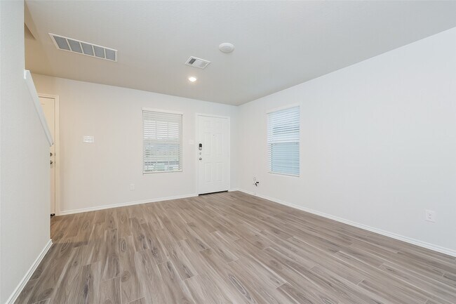 Building Photo - 22423 Verdin Rd