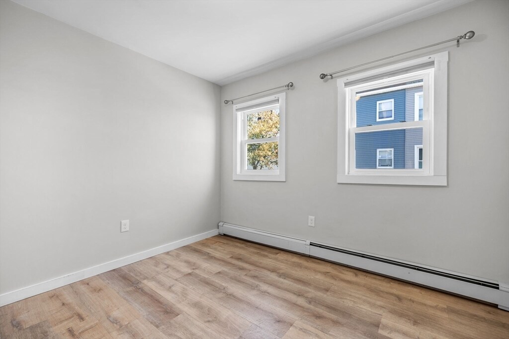 Building Photo - 300 Marginal St