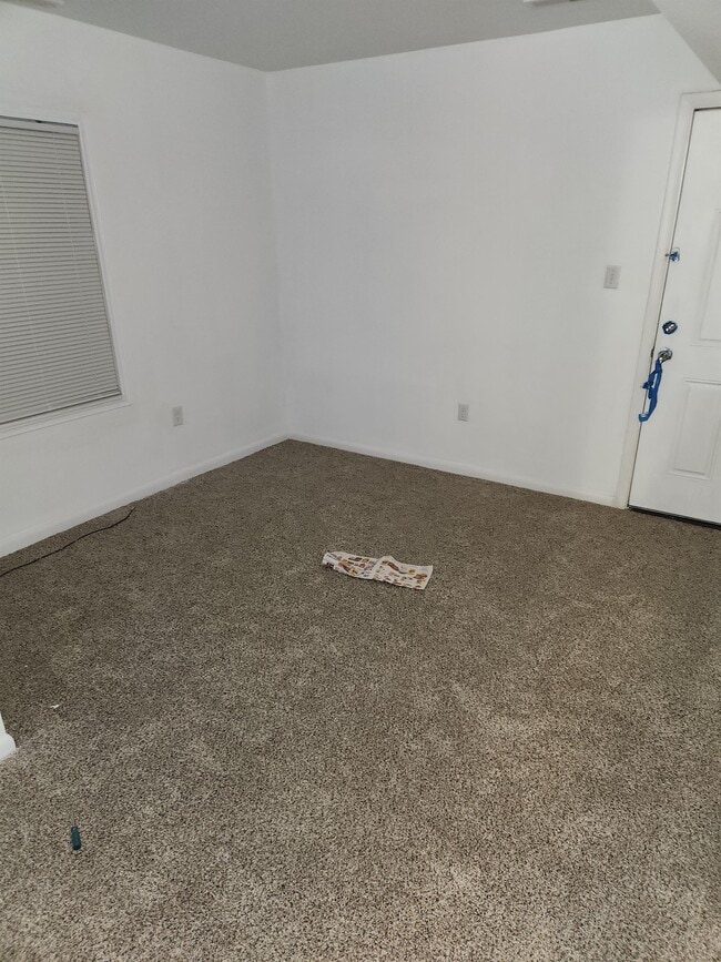 Building Photo - 412 N Spruce St