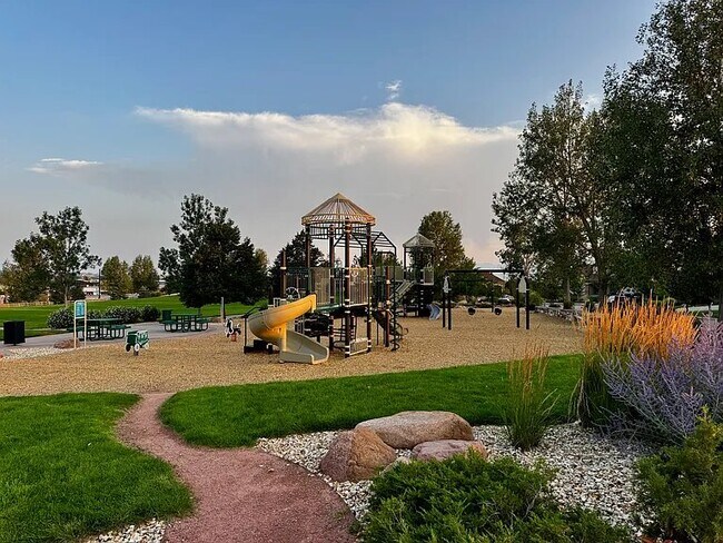 Building Photo - 2684 Cinnabar Rd