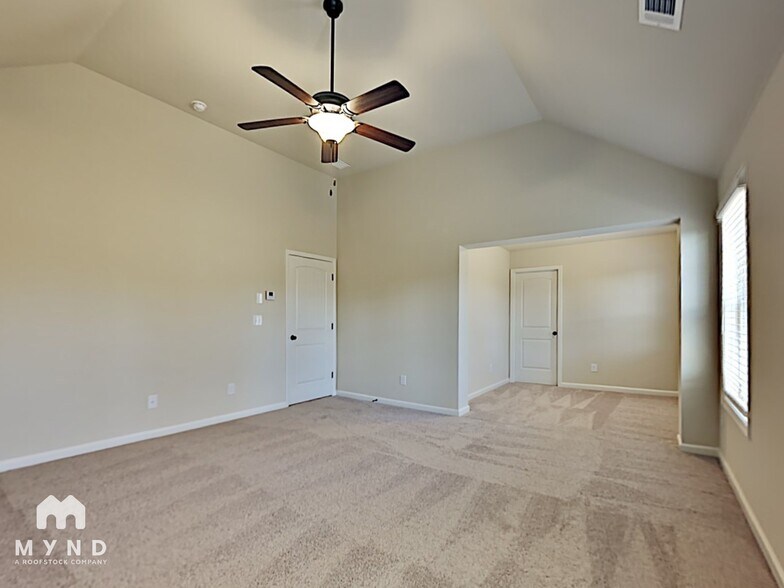 Building Photo - 9028 Holder Rd