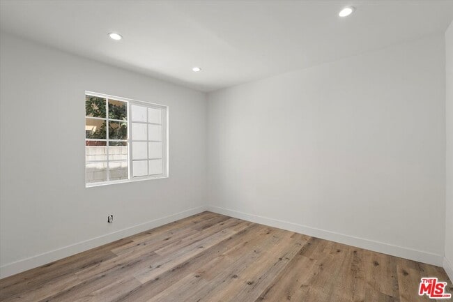 Building Photo - 3748 Veteran Ave
