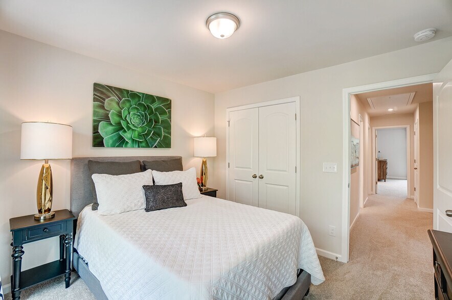 Bedroom 1 - 16728 Summers Walk Blvd