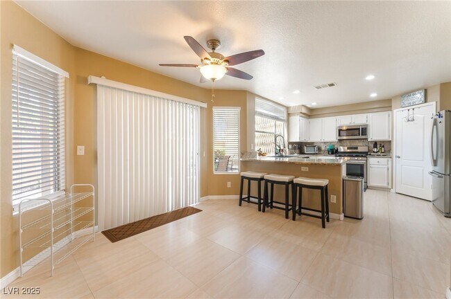 Building Photo - 8612 Sierra Cima Ln